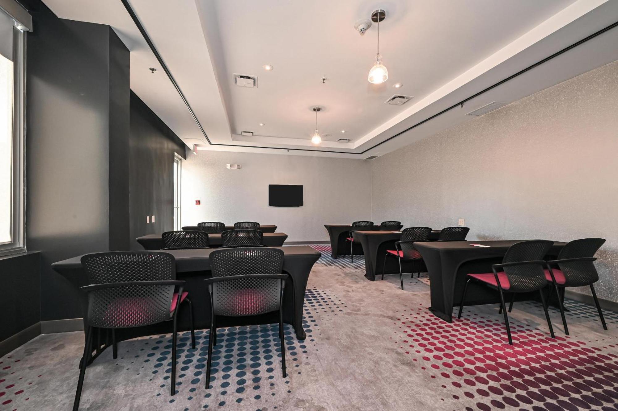 Aloft Charleston Airport And Convention Center Hotel Норт Чарлстън Екстериор снимка
