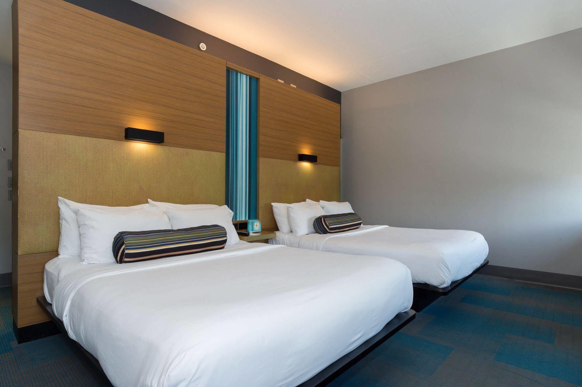 Aloft Charleston Airport And Convention Center Hotel Норт Чарлстън Екстериор снимка